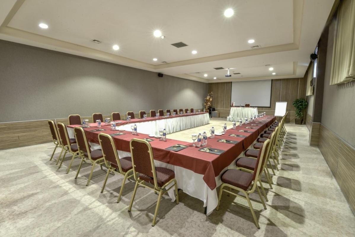 Anadolu Hotels Esenboga Thermal 外观 照片