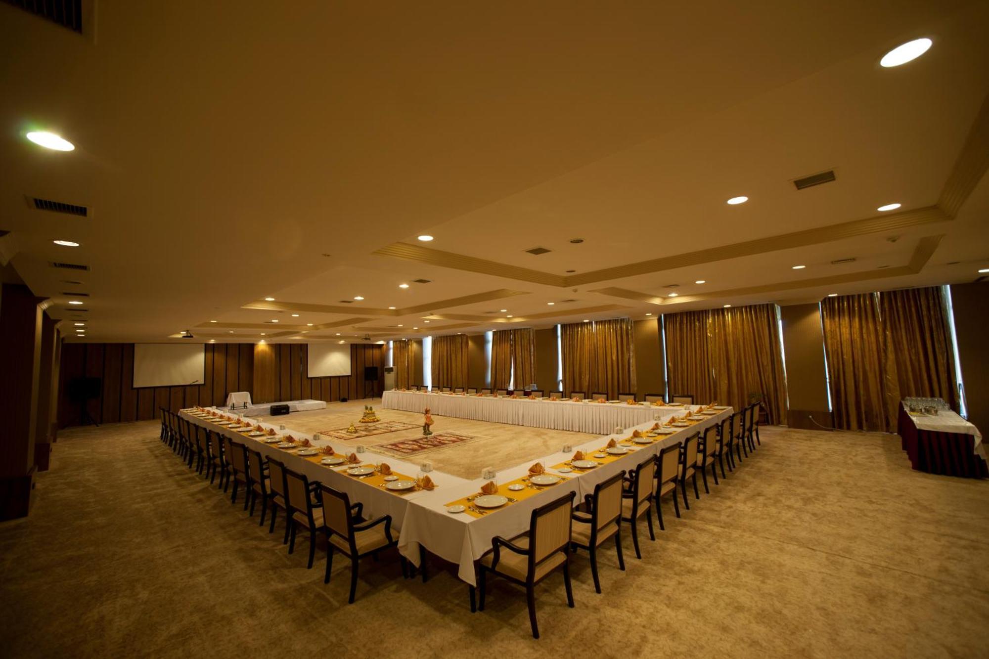 Anadolu Hotels Esenboga Thermal 外观 照片